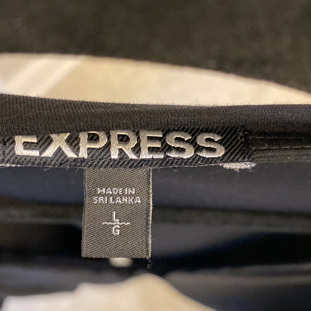 EXPRESS DRESS💜 - Picture 4 of 5